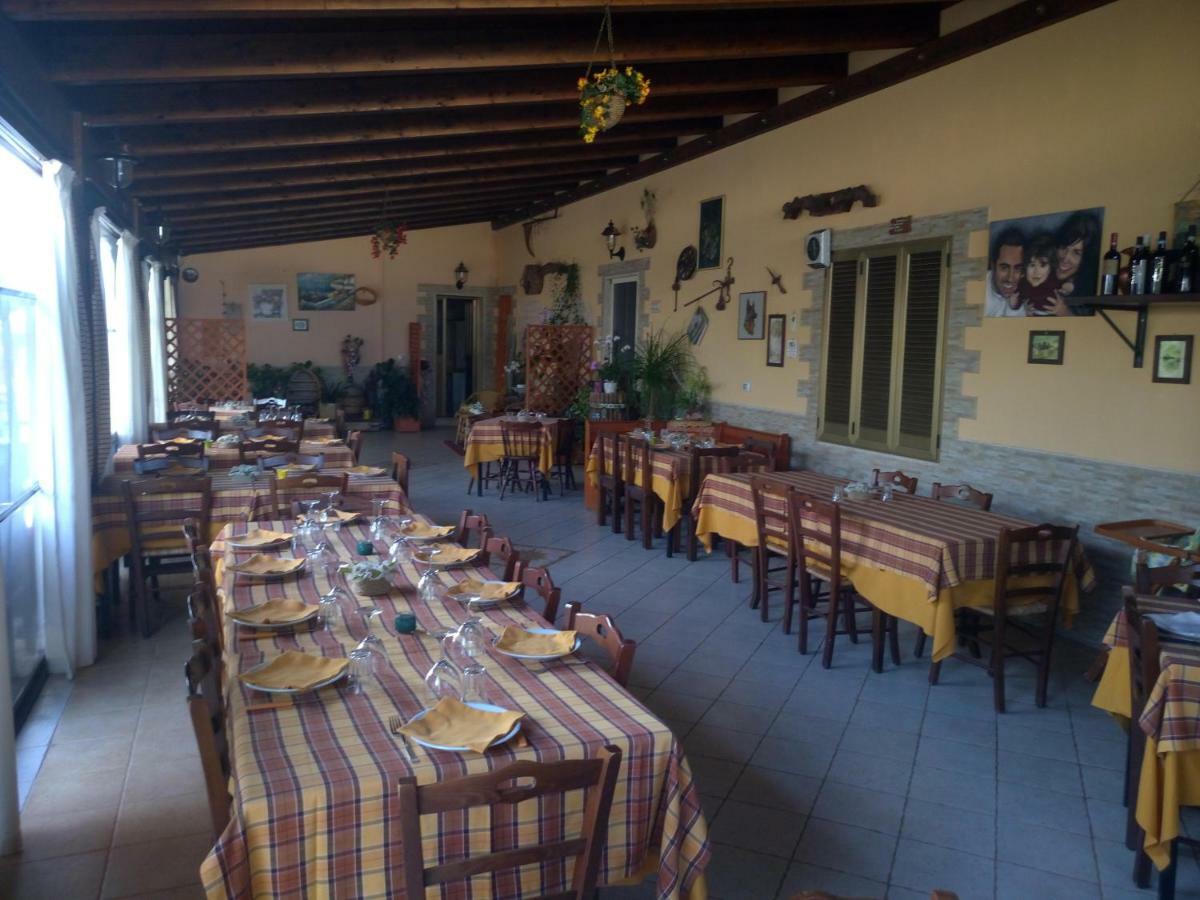 Bed And Breakfast Dolce Sorriso Полиняно а Маре Екстериор снимка