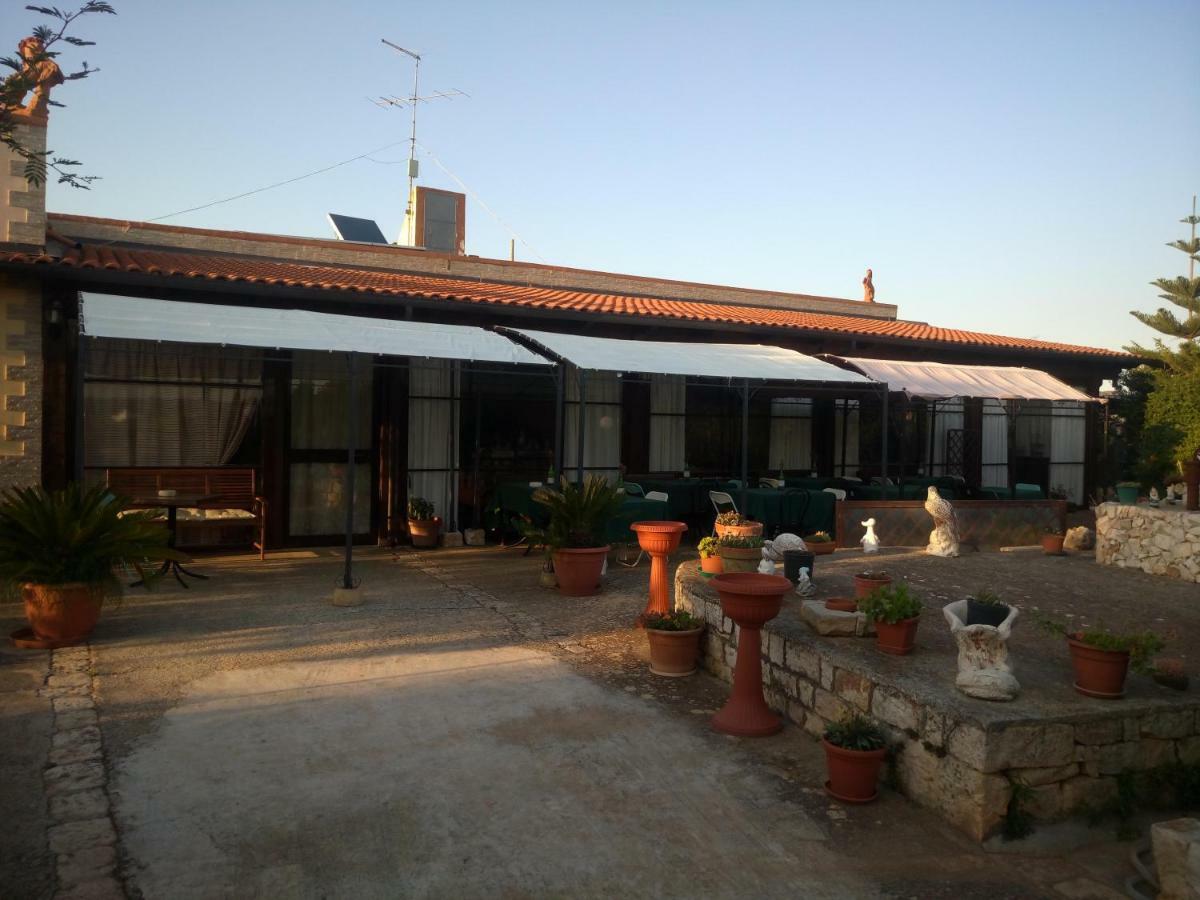 Bed And Breakfast Dolce Sorriso Полиняно а Маре Екстериор снимка