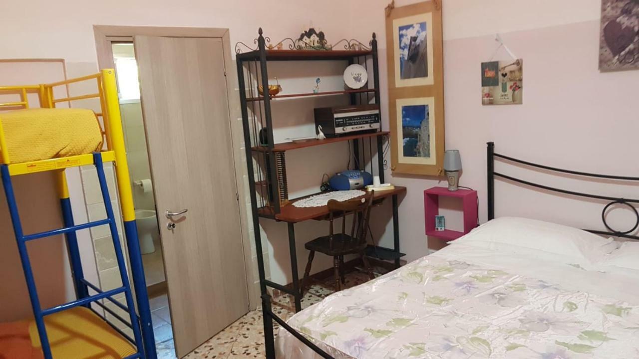 Bed And Breakfast Dolce Sorriso Полиняно а Маре Екстериор снимка