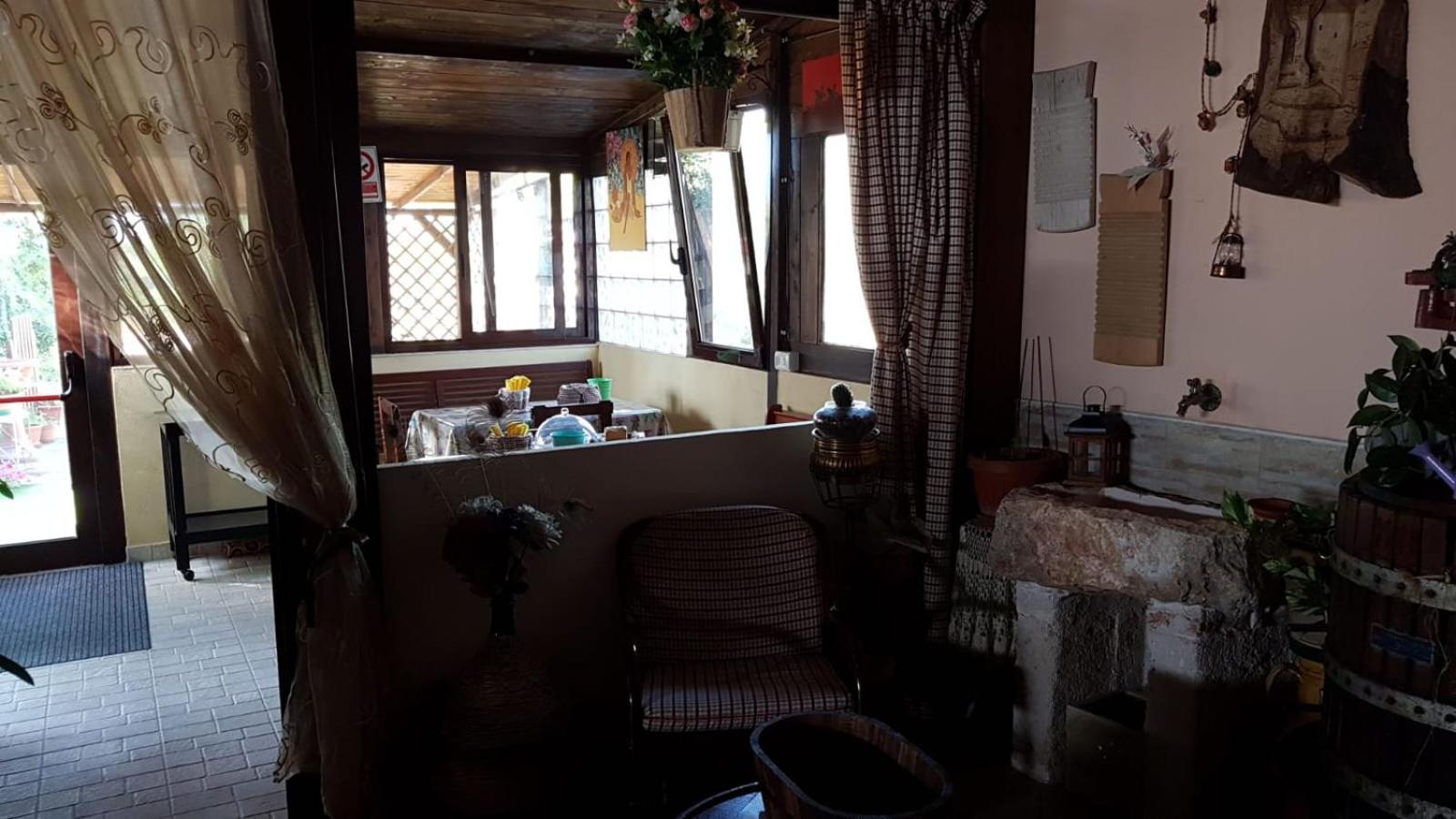 Bed And Breakfast Dolce Sorriso Полиняно а Маре Екстериор снимка