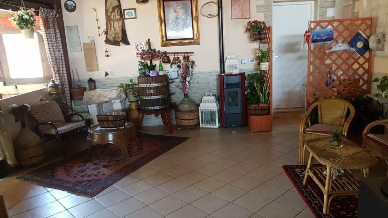 Bed And Breakfast Dolce Sorriso Полиняно а Маре Екстериор снимка